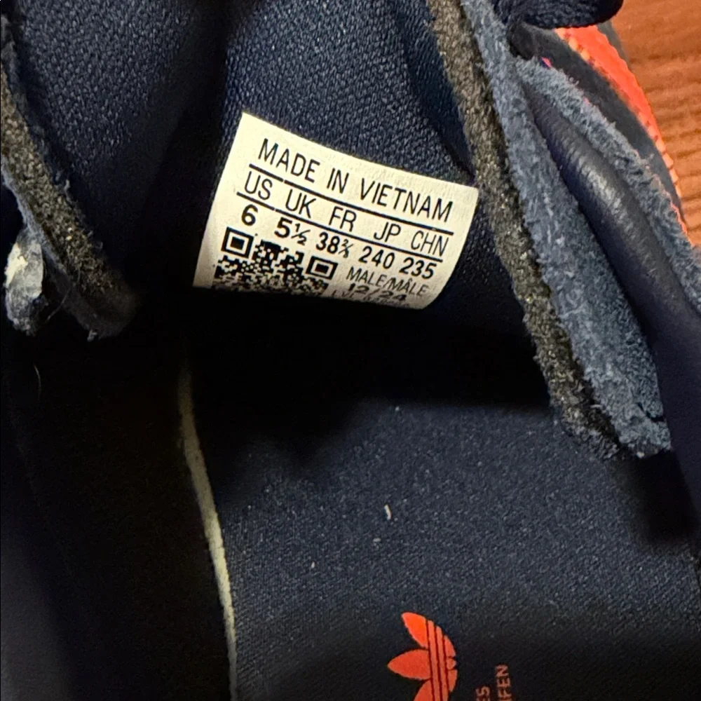 NWT Adidas Originals Gazelle Shoes - Picture 6 of 7